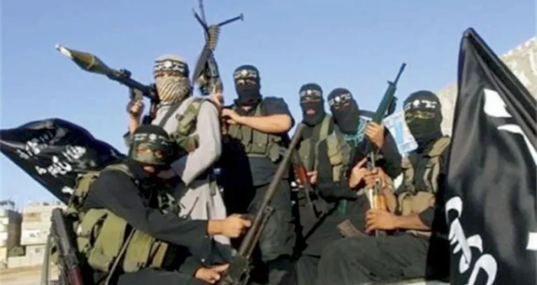 ما أسباب عودة نشاط داعش بسوريا و تركيا؟